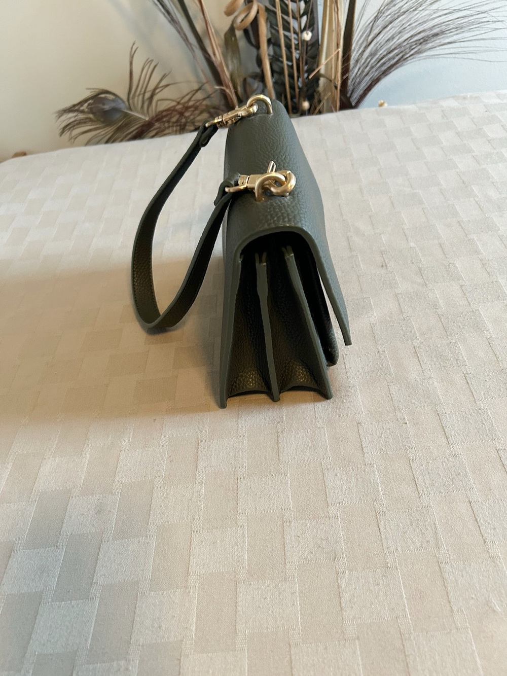 Angela Roi Eloise Peebled Leather Satchel In Deep Olive - Picture 6 of 15